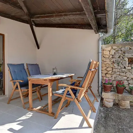 Holiday home Holiday 33